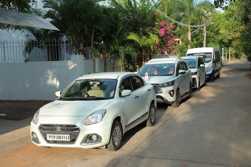 Cars along the lane