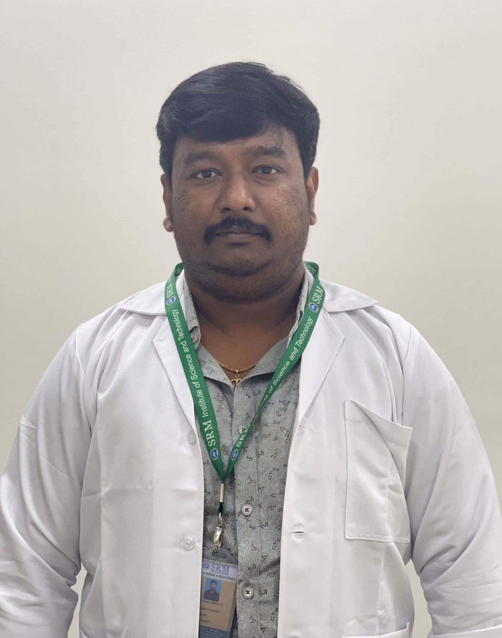 Dr. M. Muthu Vignesh — Founder, Hip & Knee Replacement Surgeon